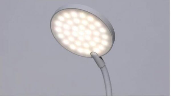 Настольная светодиодная лампа с прищепкой Yeelight J1 YLTD10YL