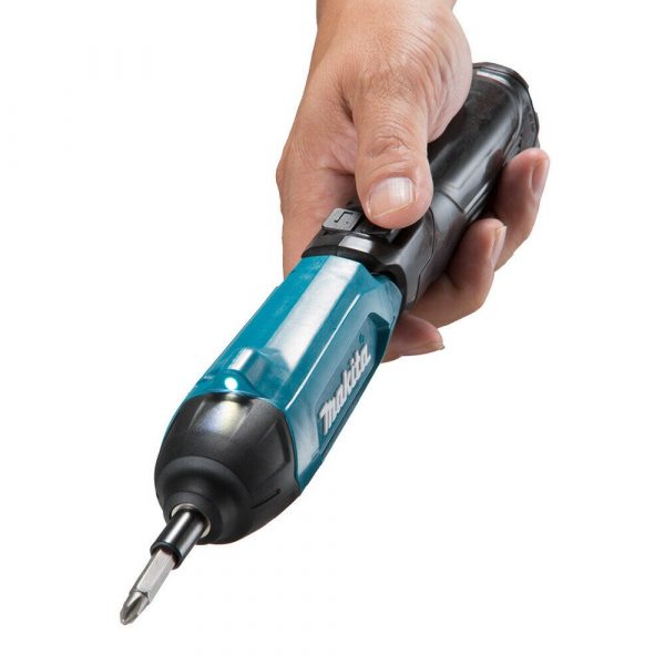 Отвертка аккумуляторная Makita 3.6В, Встроенный аккумулятор, 220 обм,4.5Нм,6-ти гран14",0.4кг,подсветка, Набор Аксесс — изображение 15