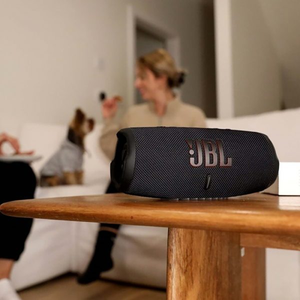 Колонка JBL Charge 5 Black JBLCHARGE5BLK — изображение 11