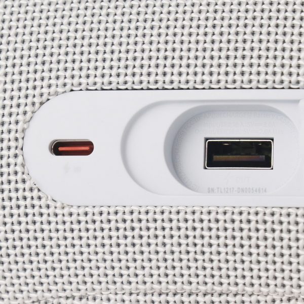 Колонка JBL Charge 5 White JBLCHARGE5WHT — изображение 9