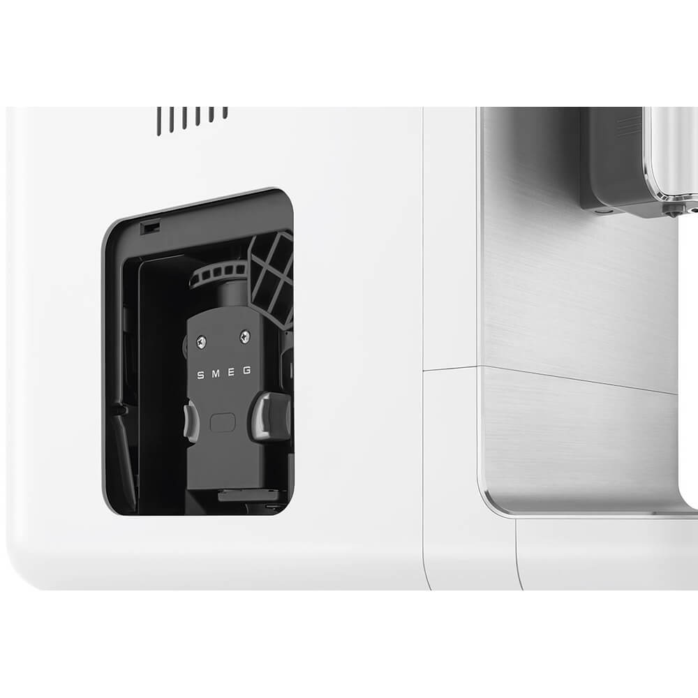 Автоматическая кофемашина Smeg BCC12WHMEU — изображение 4
